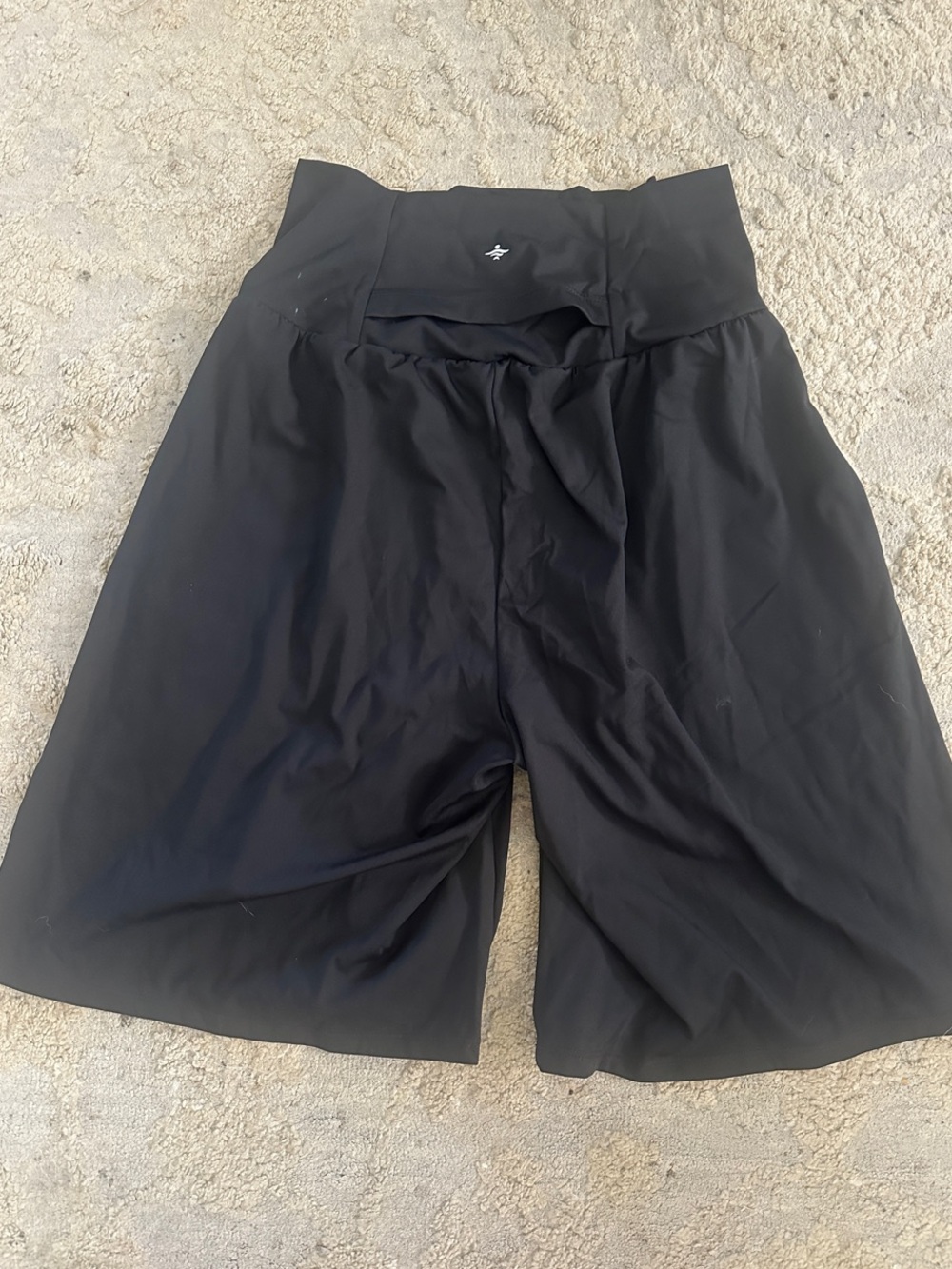 Halara Softly Zero Airy Super High-Waist Black Yoga Shorts 9" Inseam Size M - Picture 4 of 6